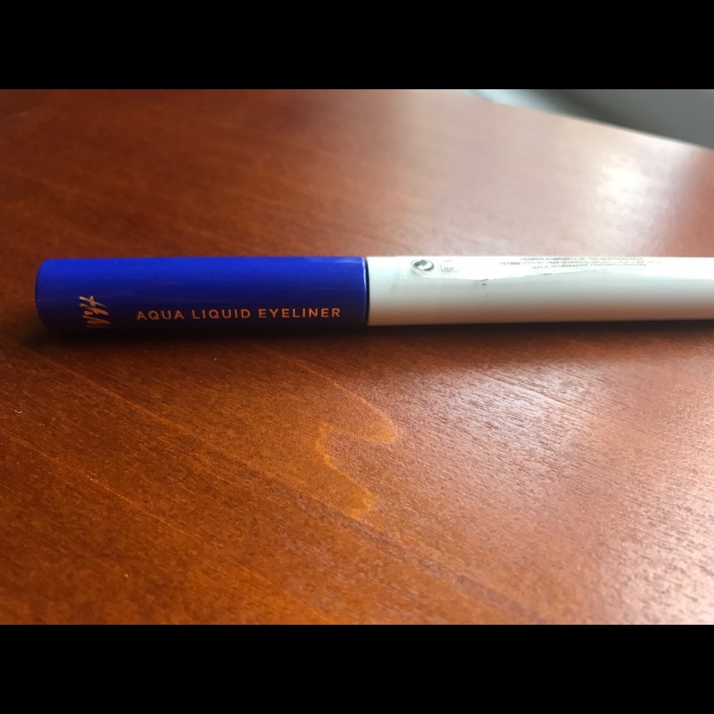 H&m aqua liquid eyeliner